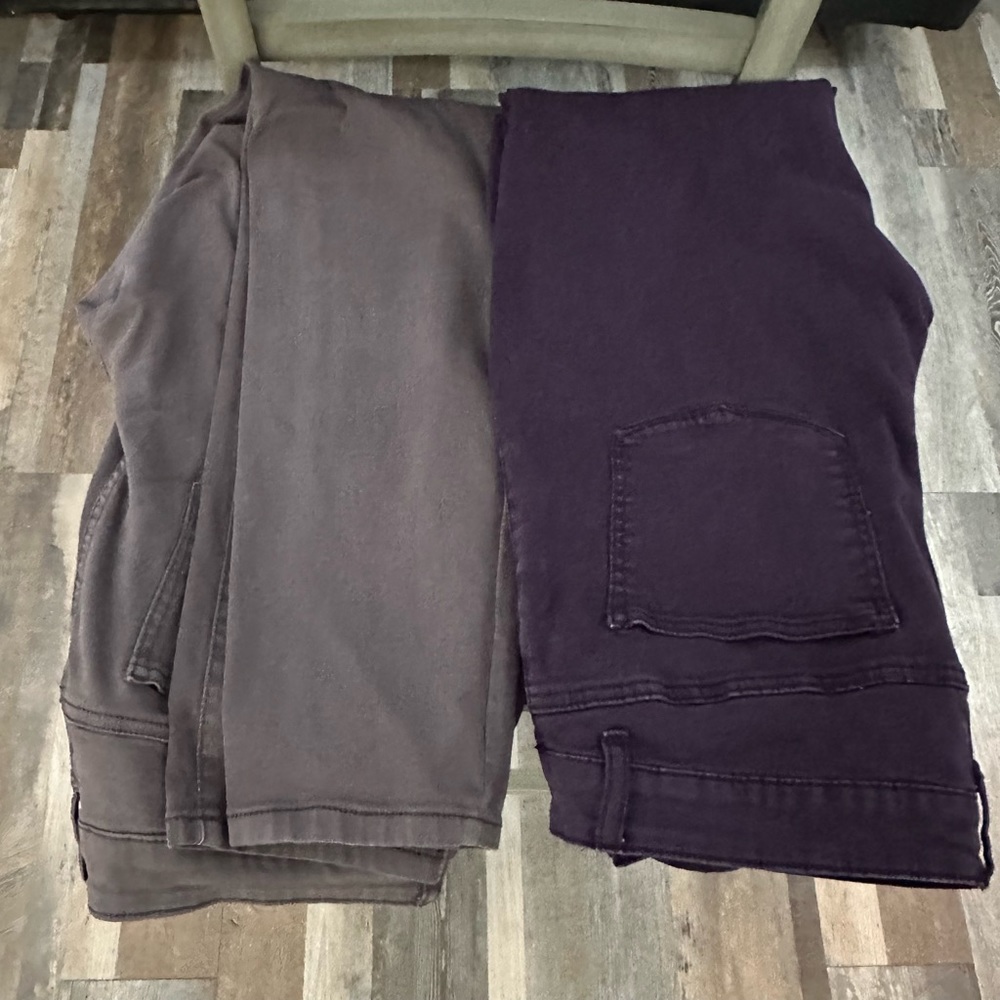 2 Pair of Maurices Colored Jeggings L-R, Gray & Purple